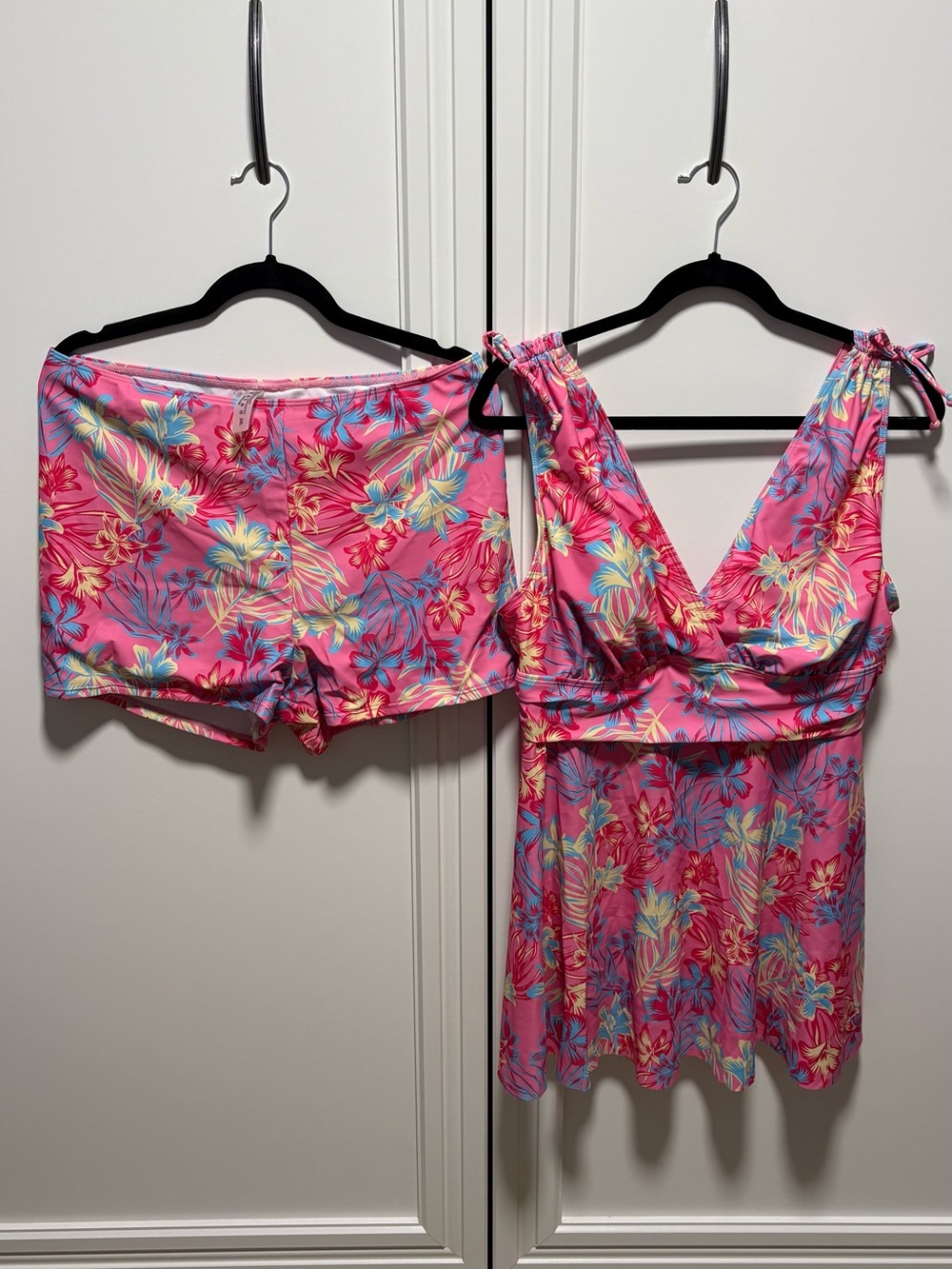 Pink Floral Two-Piece Swim Set - V-Neck Tankini & Swim Shorts NWOT
